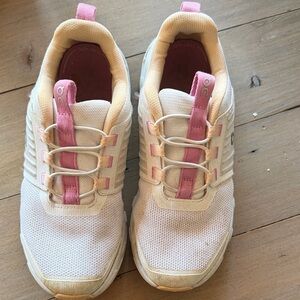 ON Cloud  Pink & Cream Athletic Sneakers